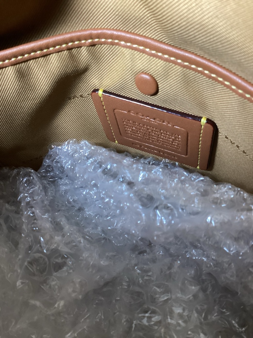COACH
Cary Pebbled Leather Shoulder Bag - Picture 10 of 11